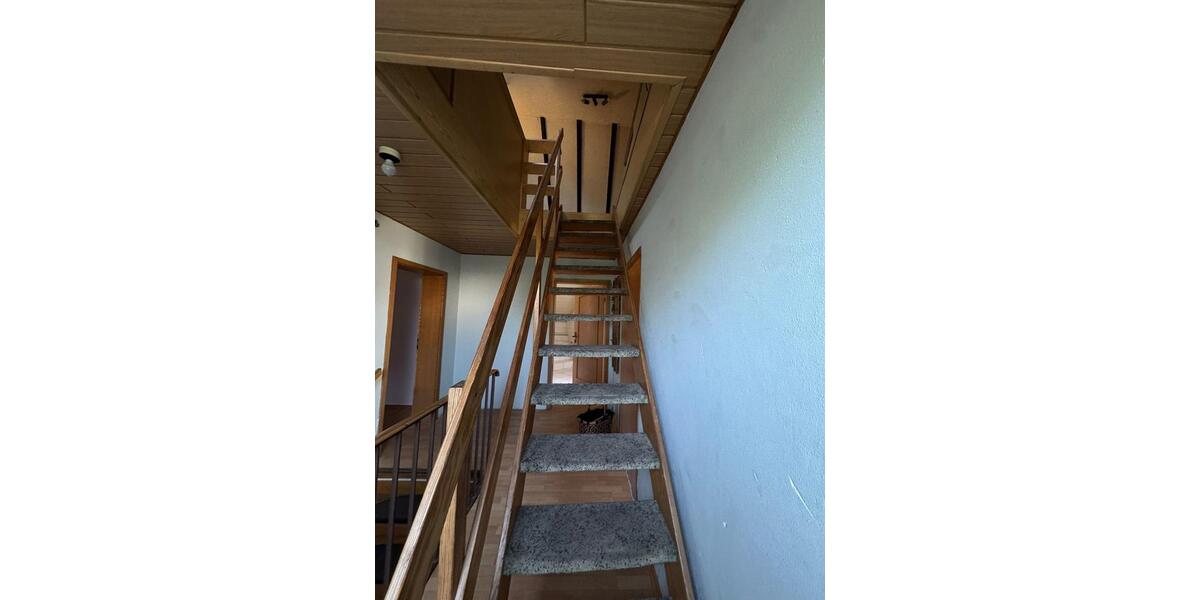 Etagenwohnung Blieskastel - 4 Zimmer, 140 m&sup2;, 780&euro; | Angebot:19721002