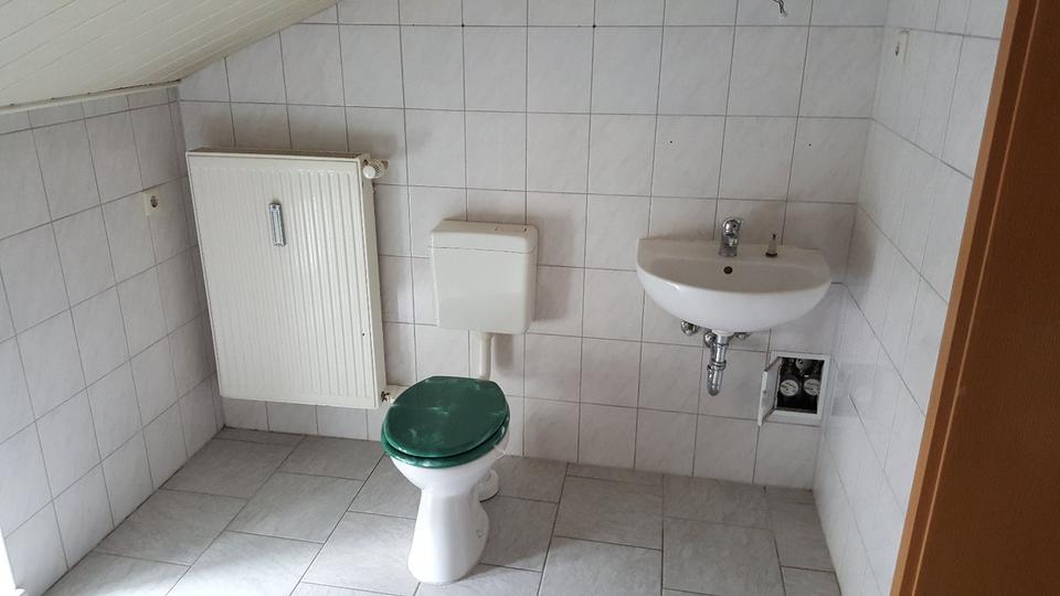 Dachgeschoßwohnung Mirow - 2.5 Zimmer, 64 m&sup2;, 416&euro; | Angebot:23697543