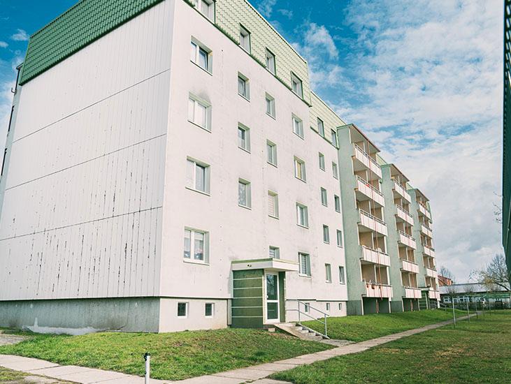 Etagenwohnung Prenzlau - 4 Zimmer, 76 m&sup2;, 530&euro; | Angebot:25483985