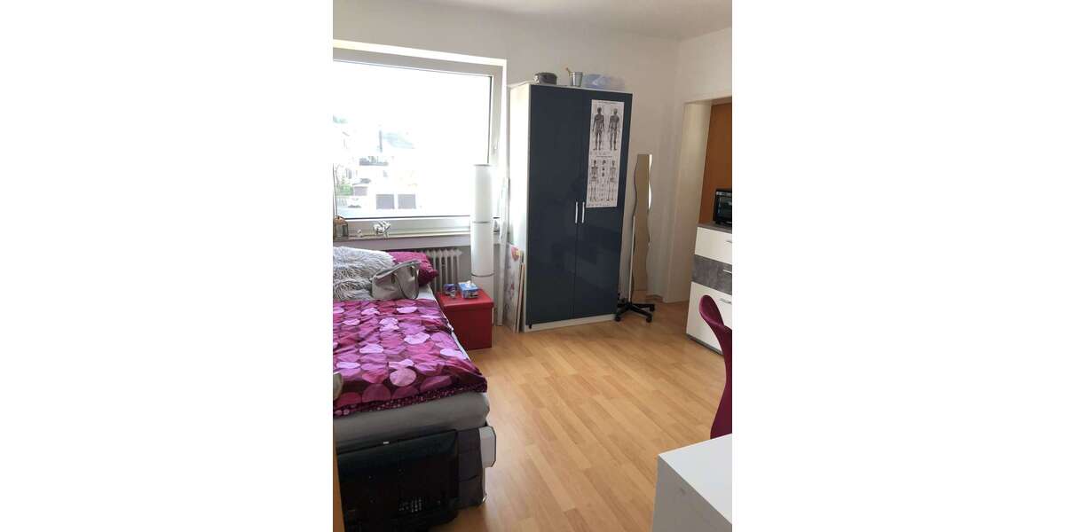 Etagenwohnung Siegen - 1 Zimmer, 17 m&sup2;, 200&euro; | Angebot:25029713
