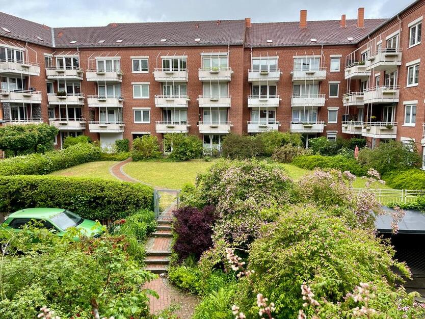 Moderne Drei-Zimmer-Wohnung mit EBK, Vollbad und Fußbodenheizung