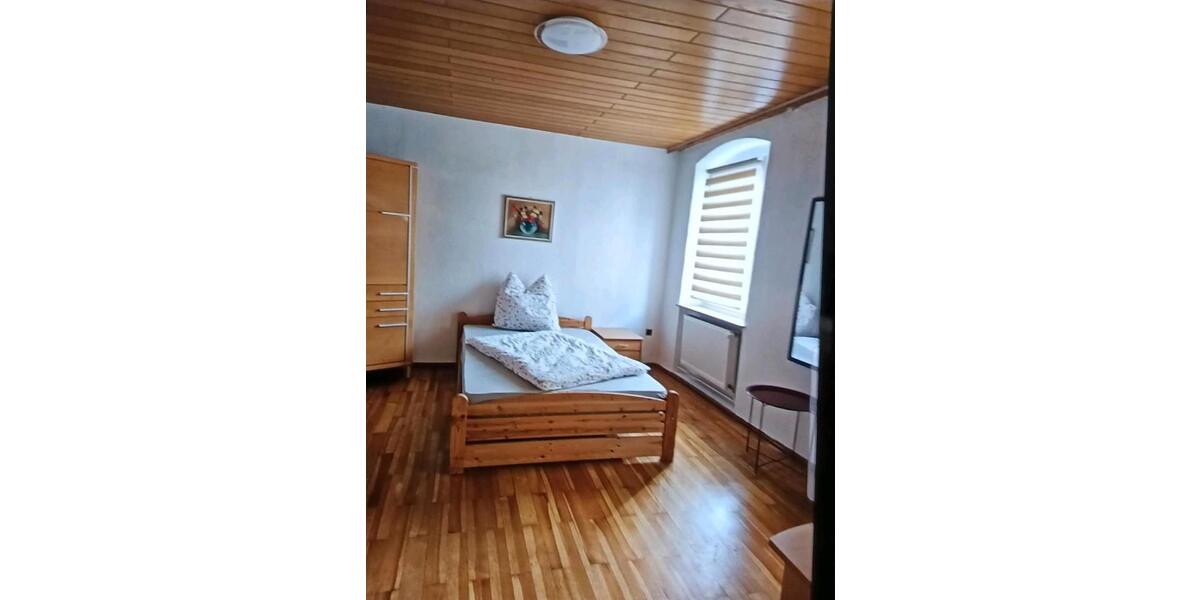 Wohnen auf Zeit Münchberg - 4 Zimmer, 95 m&sup2;, 1.600&euro; | Angebot:26133584