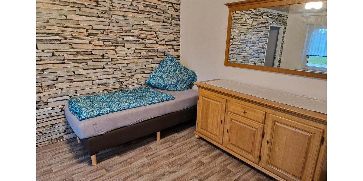 Erdgeschoßwohnung Bunde - 4 Zimmer, 100 m&sup2;, 14&euro; | Angebot:24523862