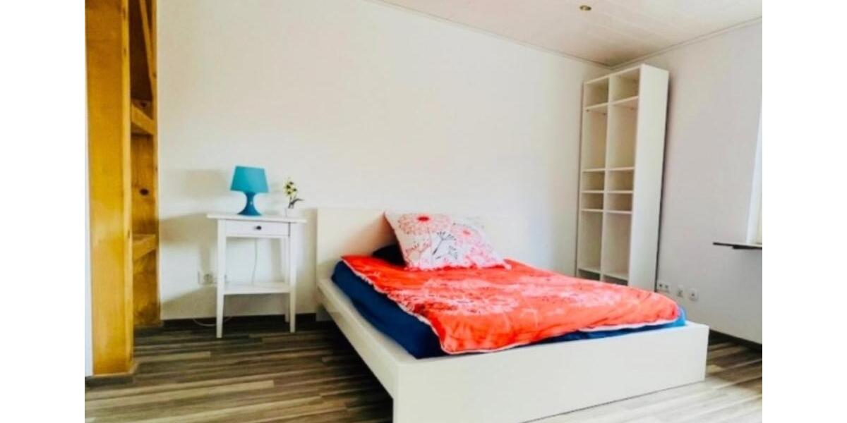 Wohnen auf Zeit Kassel Südstadt - 15 Zimmer, 75 m&sup2;, 450&euro; | Angebot:24608553