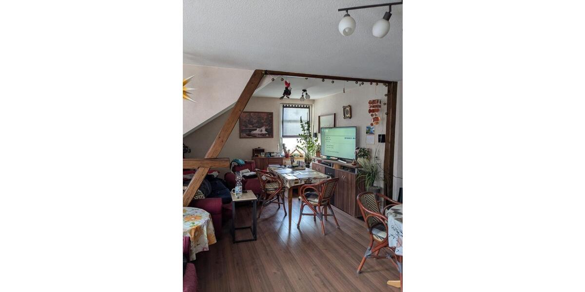 Dachgeschoßwohnung Radebeul - 3 Zimmer, 102 m&sup2;, 950&euro; | Angebot:25981275
