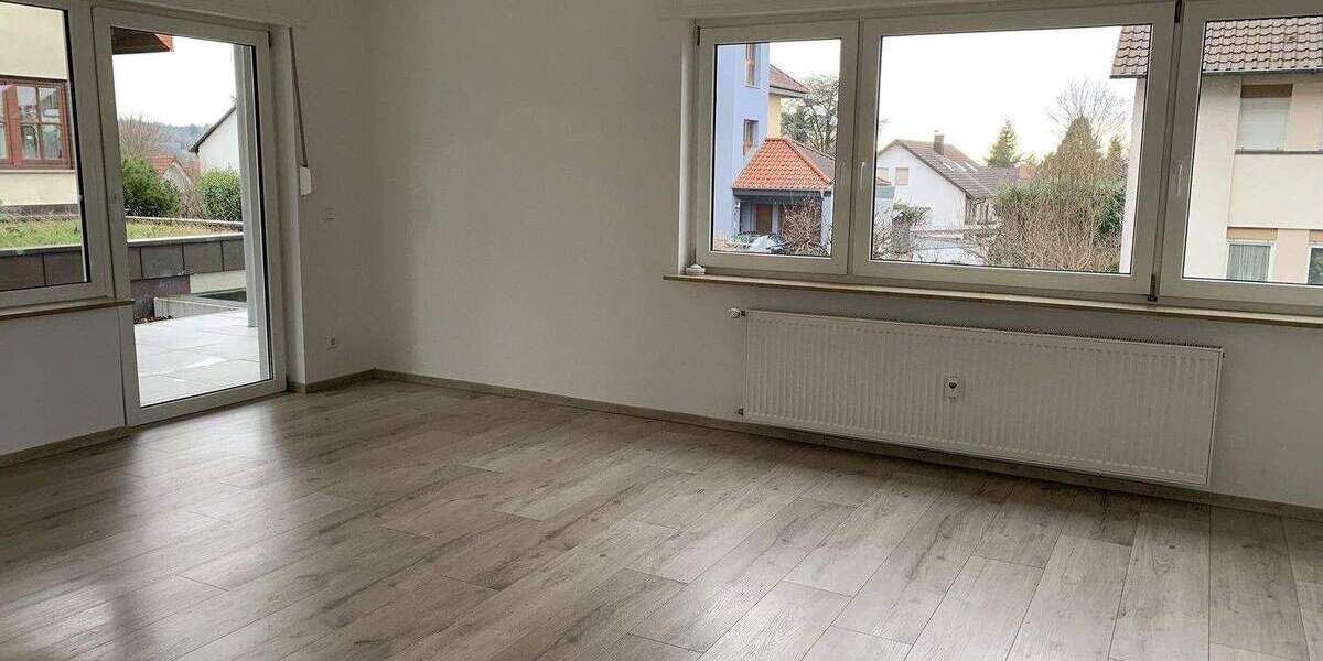 Etagenwohnung Bruchsal - 3 Zimmer, 100 m&sup2;, 1.240&euro; | Angebot:25143278