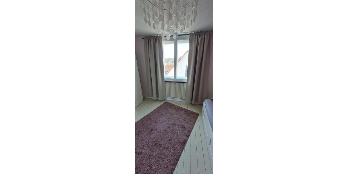 Dachgeschoßwohnung Zirndorf - 2.5 Zimmer, 53 m&sup2;, 650&euro; | Angebot:26315196