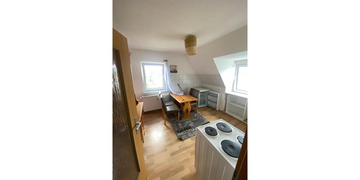 Dachgeschoßwohnung Witzenhausen Blickershausen - 3 Zimmer, 53 m&sup2;, 240&euro; | Angebot:25900743