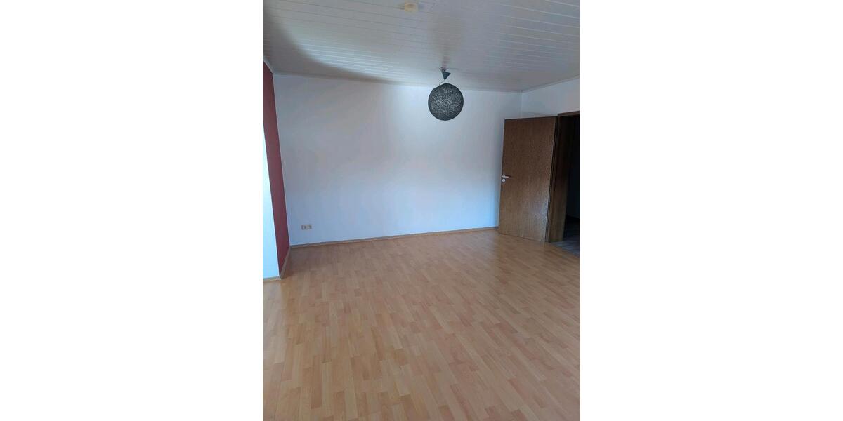 Etagenwohnung Butzbach - 4 Zimmer, 108 m&sup2;, 1.150&euro; | Angebot:25934564
