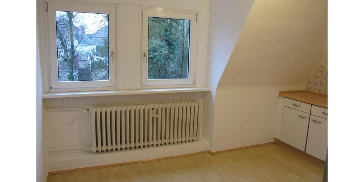 Dachgeschoßwohnung Gelsenkirchen - 3.5 Zimmer, 89 m&sup2;, 844&euro; | Angebot:24704179