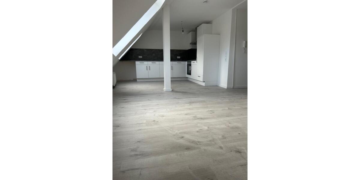 Dachgeschoßwohnung Plettenberg - 4 Zimmer, 75 m&sup2;, 580&euro; | Angebot:25547505