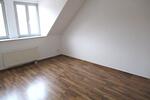 Etagenwohnung Werdau - 3 Zimmer, 76 m&sup2;, 440&euro; | Angebot:26477175