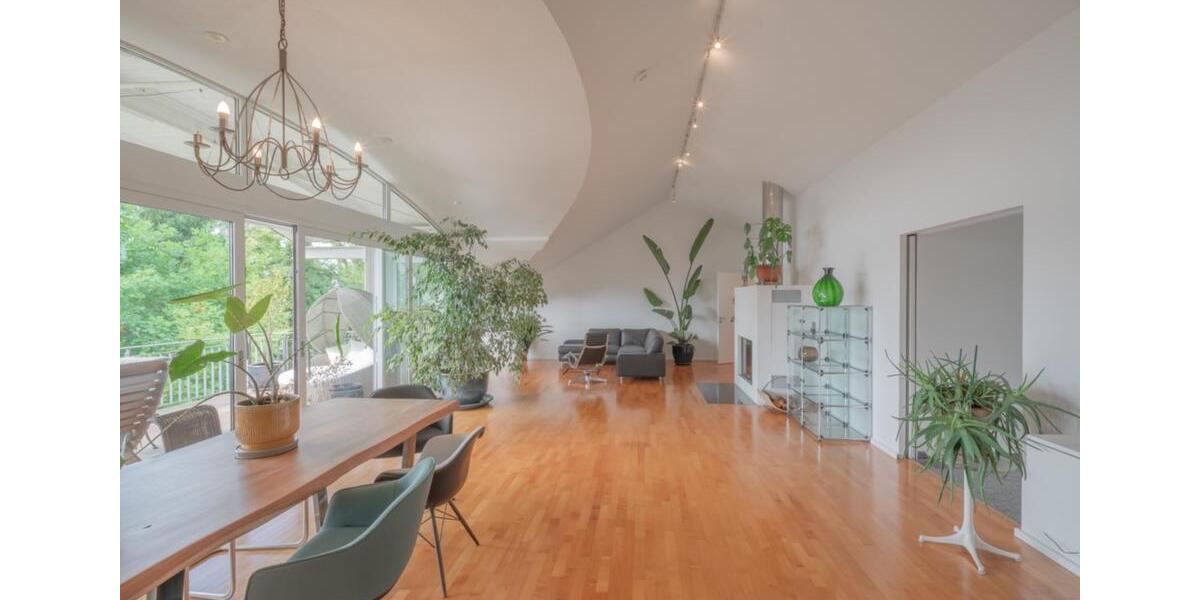 Außergewöhnliche Wohnung an bester Lage 6 zimmer