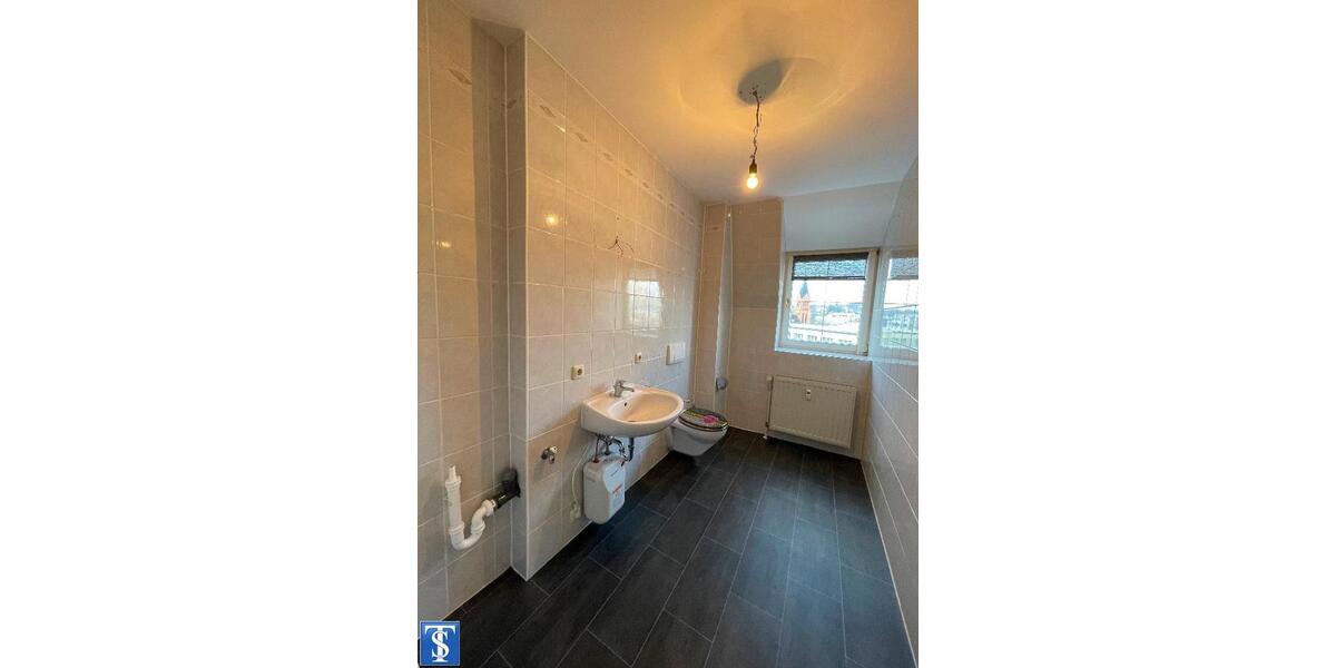 Maisonettenwohnung Plauen - 2 Zimmer, 100 m&sup2;, 550&euro; | Angebot:26132937