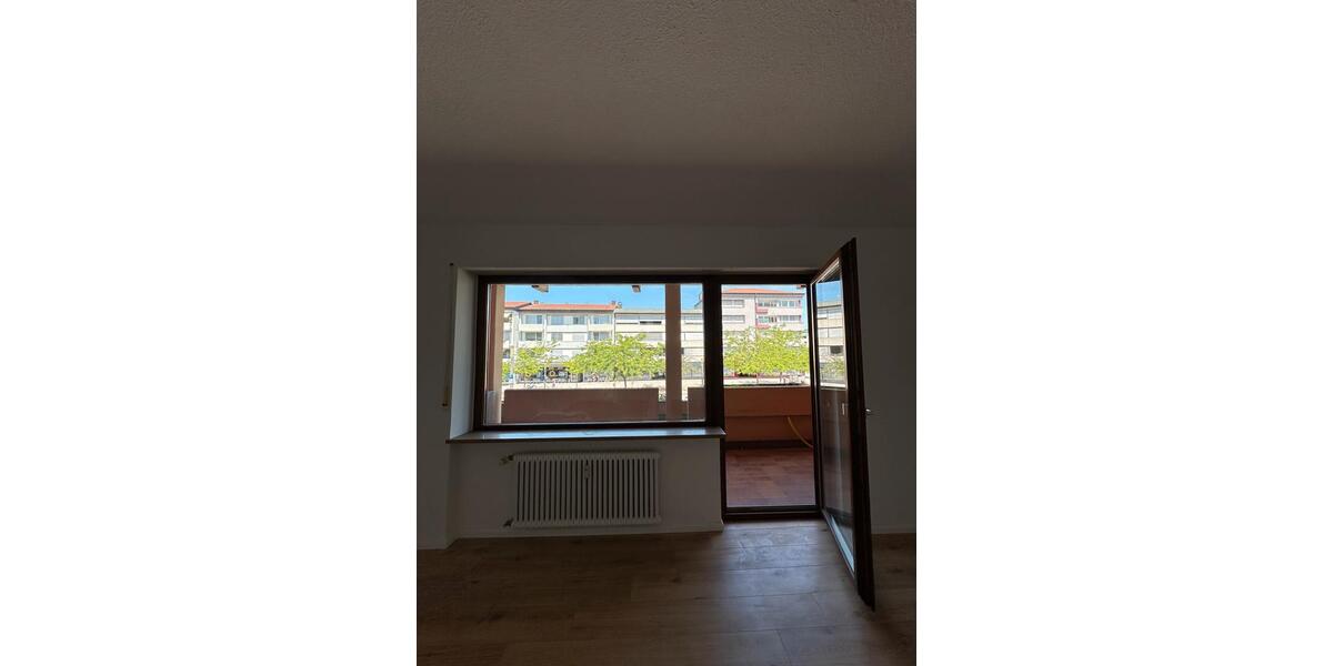 Etagenwohnung Weil am Rhein - 2 Zimmer, 71 m&sup2;, 1.250&euro; | Angebot:24753262