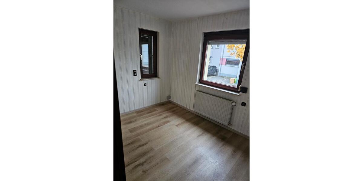 Erdgeschoßwohnung Süßen - 1 Zimmer, 600&euro; | Angebot:23574475