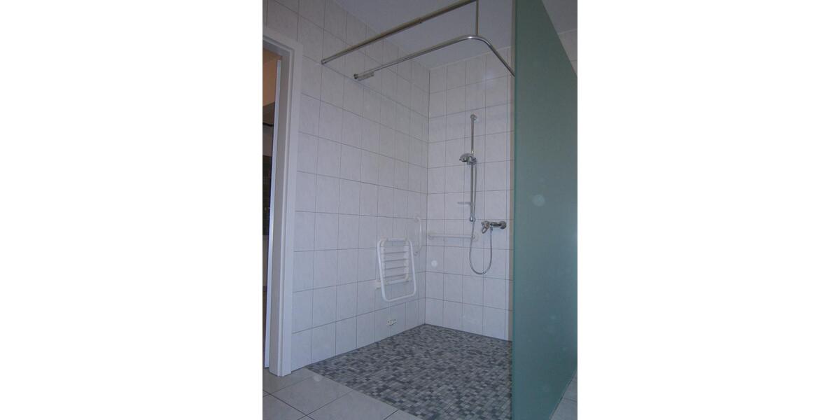 Erdgeschoßwohnung Neumarkt-Sankt Veit Sankt Veit - 4 Zimmer, 150 m&sup2;, 990&euro; | Angebot:25904041