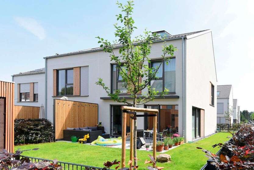 Haus zum Mieten in Hannover 1.881,75 € 125.45 m² 4 zimmer