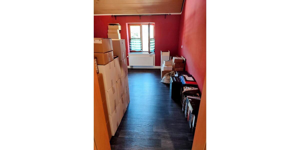 Etagenwohnung Hundsangen - 4 Zimmer, 140 m&sup2;, 1.200&euro; | Angebot:26230359