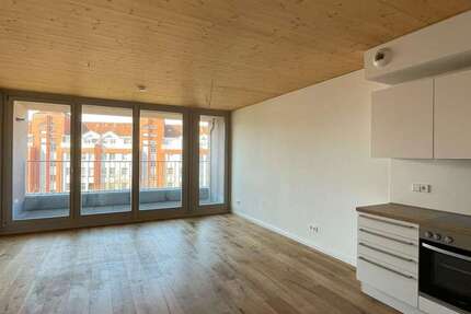 Wohnung zum Mieten in Berlin 1.603,02 € 83.84 m²