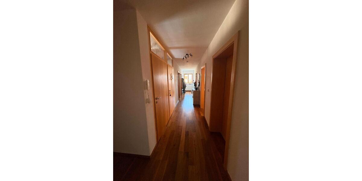 Etagenwohnung Marklkofen - 3 Zimmer, 100 m&sup2;, 800&euro; | Angebot:24574230