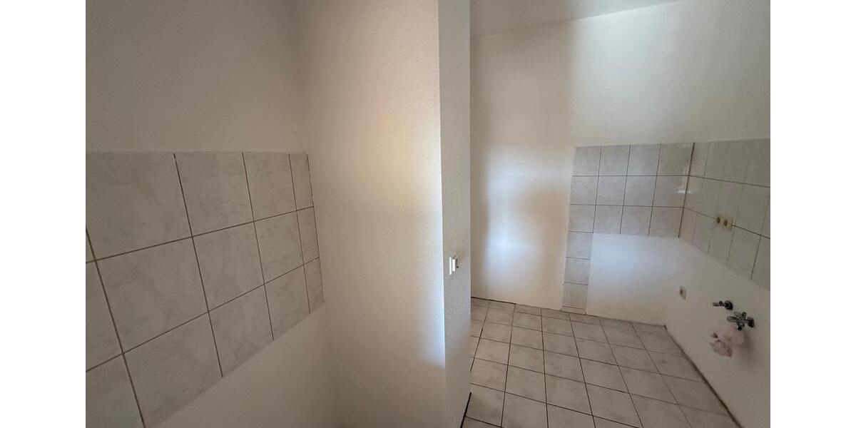 Etagenwohnung Greiz - 2 Zimmer, 60 m&sup2;, 318&euro; | Angebot:26070755