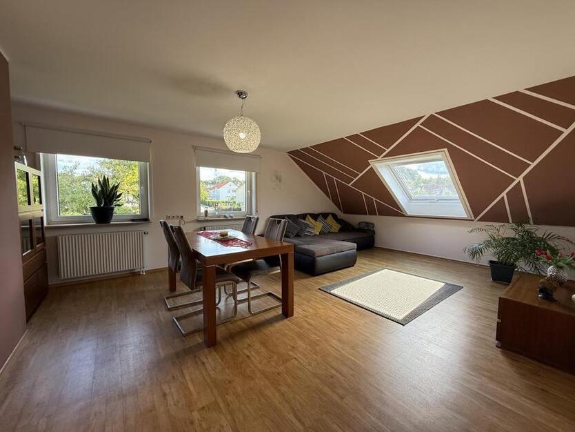 Traumhafte 3 12 Zimmer-Dachstudio-Wohnung mit herrlichem Sonnenbalkon! zimmer