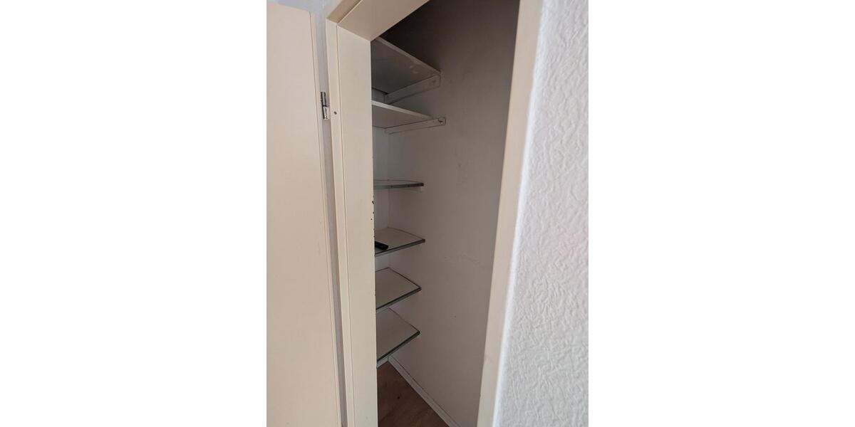 Etagenwohnung Köln Lindenthal - 1 Zimmer, 50 m&sup2;, 310&euro; | Angebot:25081447