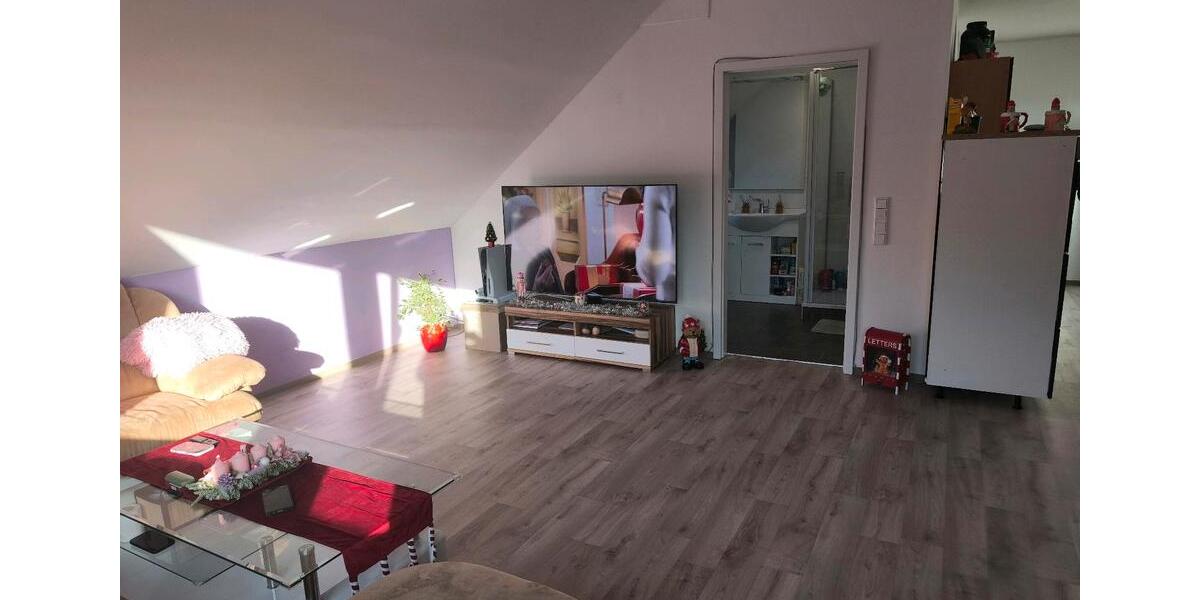 Dachgeschoßwohnung Haundorf - 3 Zimmer, 100 m&sup2;, 1.000&euro; | Angebot:24224716