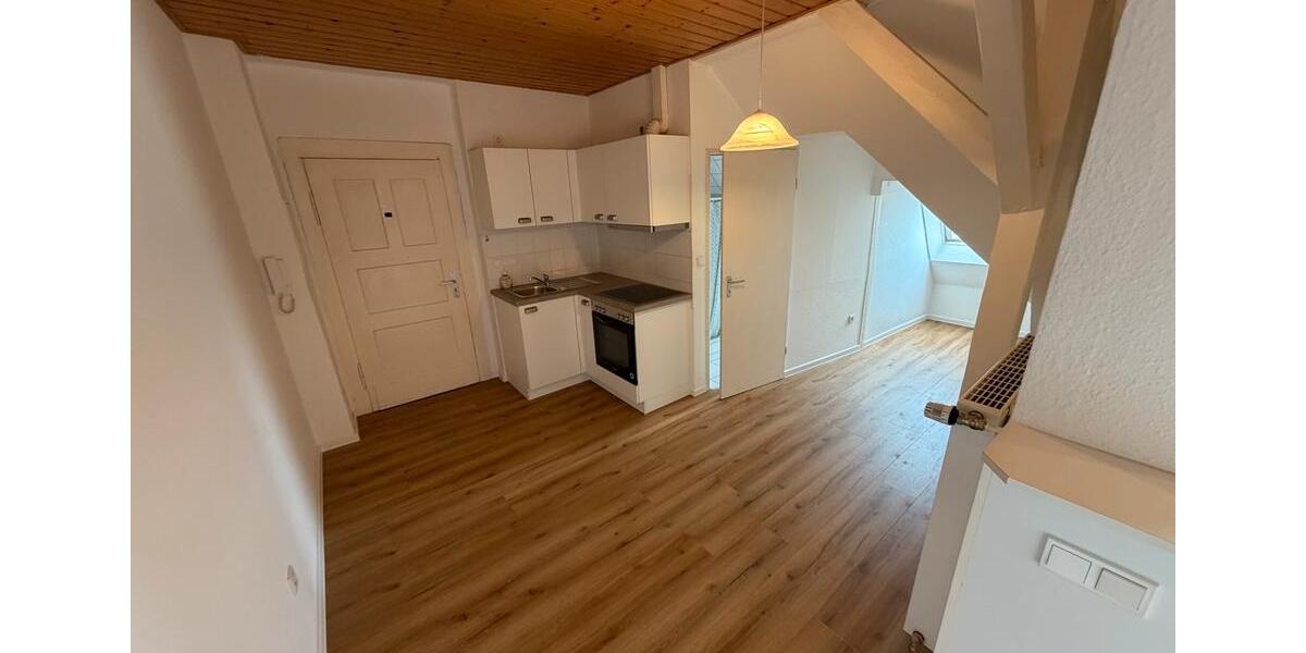 Dachgeschoßwohnung Saarbrücken Eschberg - 1 Zimmer, 25 m&sup2;, 580&euro; | Angebot:24784429