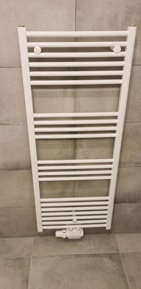 KEINE ANRUFE - nur schriftliche Anfragen - großzügige 1 Zimmer - Balkon - Tiefgarage - SB 3 Whg. 12 zimmer