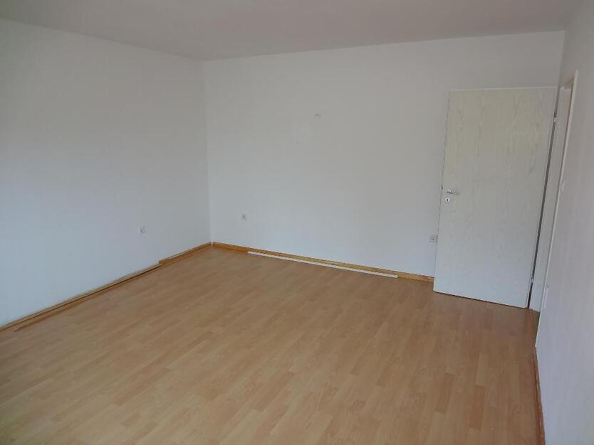 3 ZKBB* tgl. Wannenbad* max. 1-3 Pers.Süd-West-Balkon* Markise* tgl.-Wannenbad* Sat* Pfungstadt