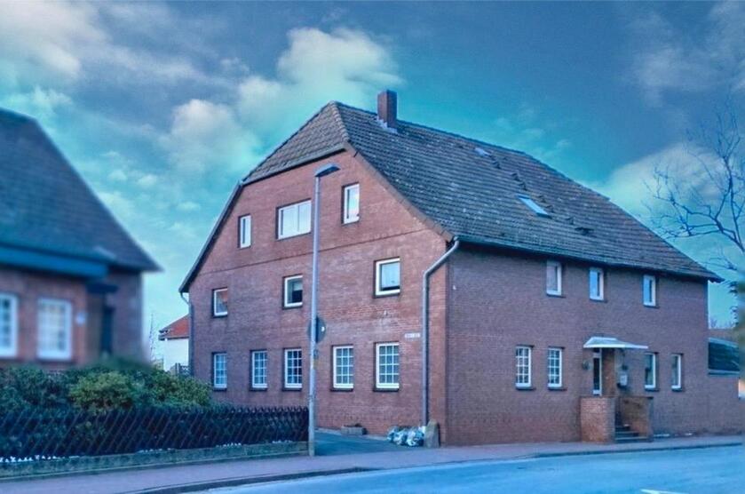 2 Zimmer Wohnung mit eigenem Garten&Parkplatz in Wennigsen zimmer