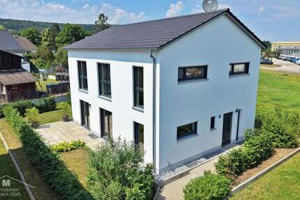 Haus Berching Sollngriesbach - 5 Zimmer, 147 m&sup2;, 1.390&euro; | Angebot:27421880