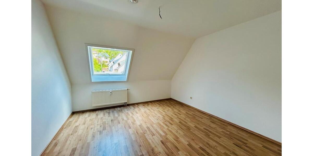 Maisonettenwohnung Hohenstein-Ernstthal Ernstthal - 3 Zimmer, 107 m&sup2;, 800&euro; | Angebot:26578298