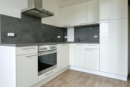 2-Zimmer-Wohnung mit Südwest-Balkon, Stellplatz & moderner Einbauküche 2 zimmer