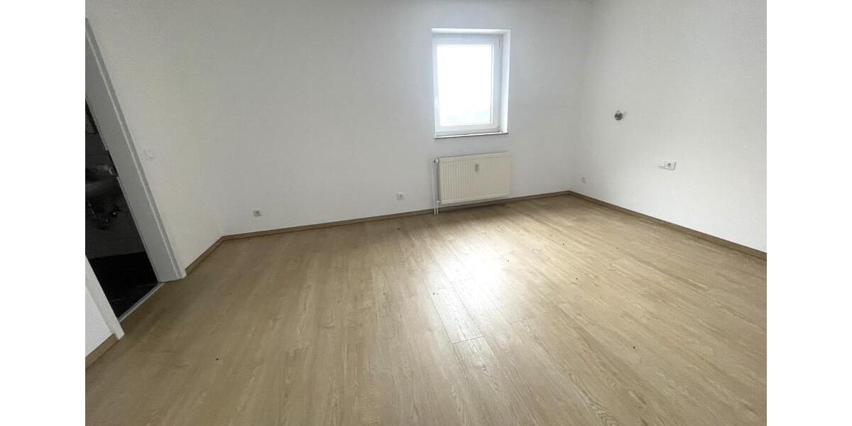 Dachgeschoßwohnung Rühen - 4 Zimmer, 81 m&sup2;, 655&euro; | Angebot:25869736