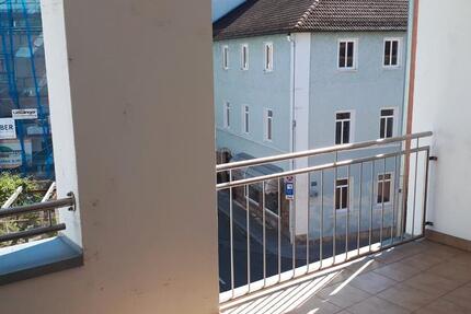 Wohnung Cham - 3 Zimmer, 91 m&sup2;, 900&euro; | Angebot:26355422