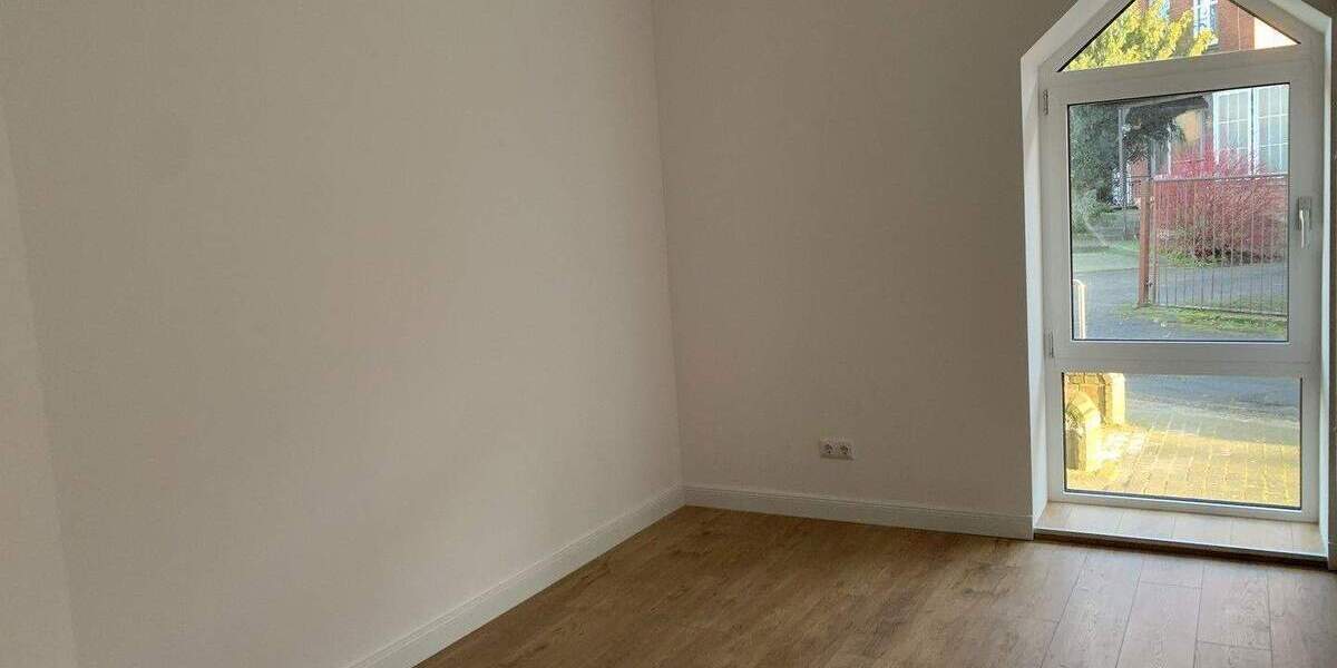 RESERVIERT - Traumhafte 2-Zimmer Wohnung mit Wintergarten 2 zimmer