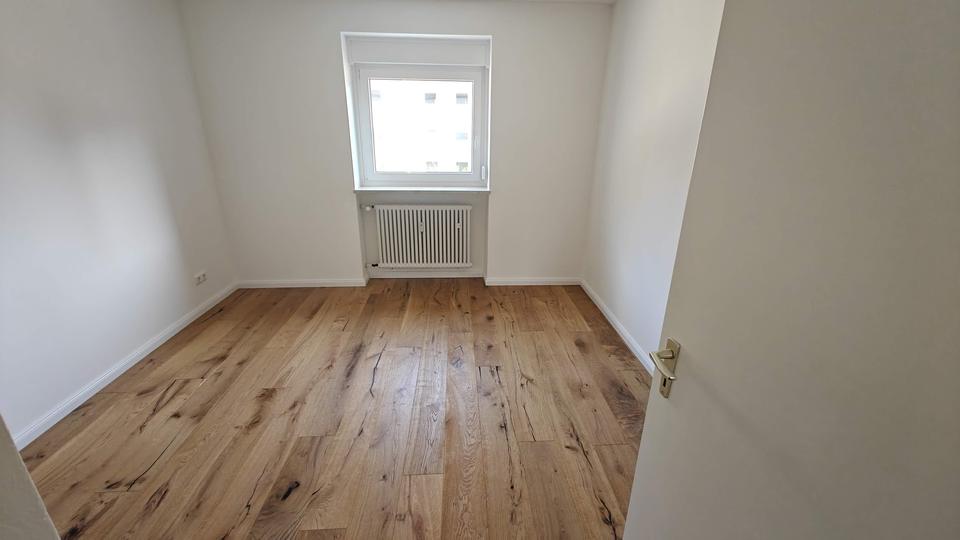 Etagenwohnung Garmisch-Partenkirchen Breitenau - 5 Zimmer, 92 m&sup2;, 1.965&euro; | Angebot:25647241