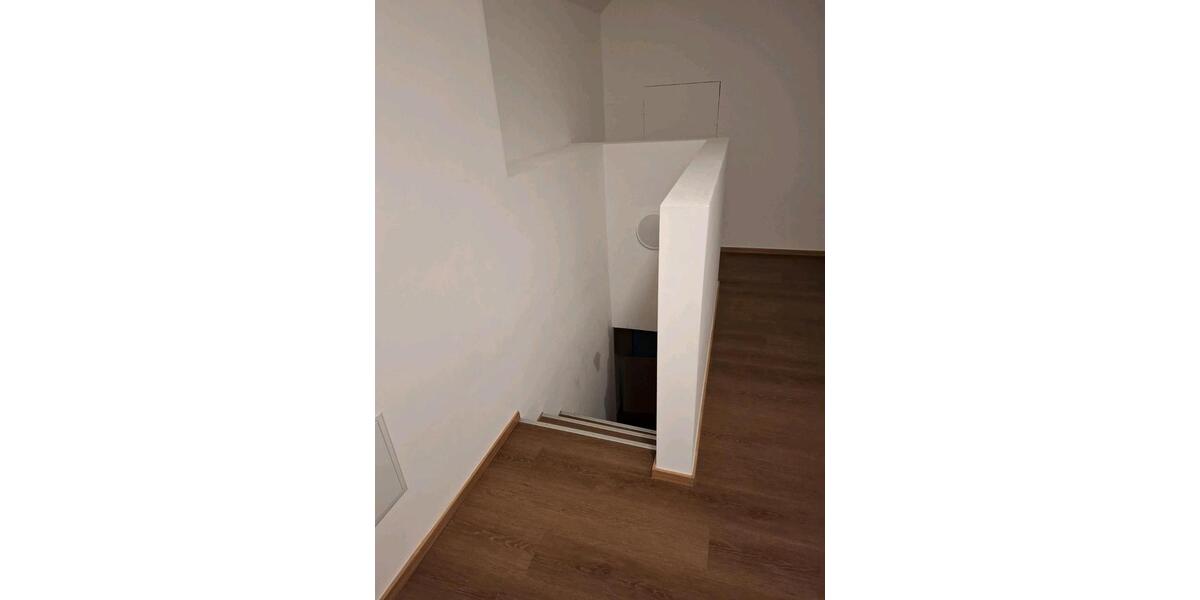 Wohnen auf Zeit Biebertal - 9 Zimmer, 15 m&sup2;, 399&euro; | Angebot:26120215
