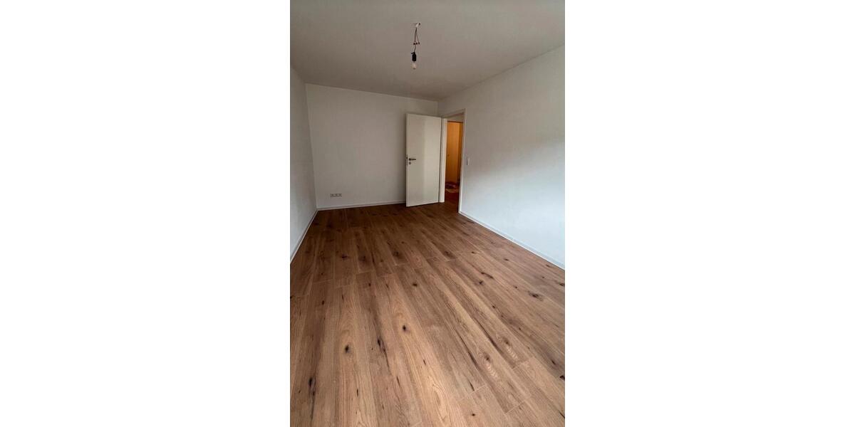 Hochparterre Efringen-Kirchen Kirchen - 2.5 Zimmer, 52 m&sup2;, 670&euro; | Angebot:26566604
