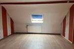 Dachgeschoßwohnung Sankt Ingbert - 3 Zimmer, 80 m&sup2;, 700&euro; | Angebot:26463375