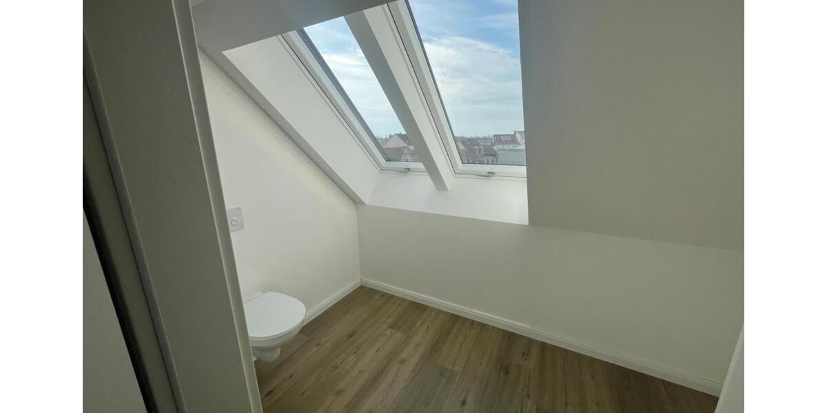 Dachgeschoßwohnung Perleberg - 2.5 Zimmer, 93 m&sup2;, 850&euro; | Angebot:25292710