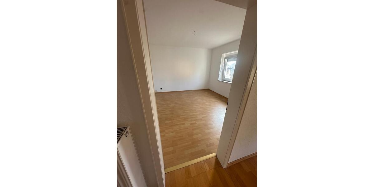 Erdgeschoßwohnung Sankt Ingbert - 3 Zimmer, 80 m&sup2;, 750&euro; | Angebot:25994666