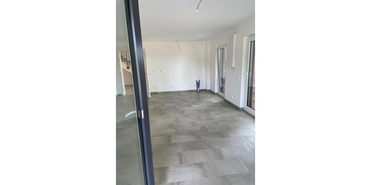 EG Wohnung mit Terrasse Neubau zu vermieten 2 zimmer