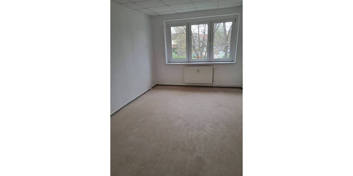 Etagenwohnung Burg - 3 Zimmer, 75 m&sup2;, 345&euro; | Angebot:23976203