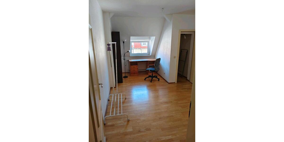 WG-ZIMMER, Erfurt Theo-Neubauer-Str. ab sofort für € 425.0 zvm. 1 zimmer