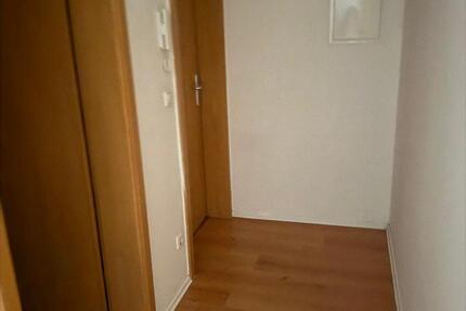 Wohnung Oberschöna - 3 Zimmer, 60 m&sup2;, 400&euro; | Angebot:26488777