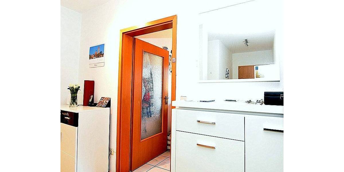 Etagenwohnung Roth - 3 Zimmer, 100 m&sup2;, 950&euro; | Angebot:26733333